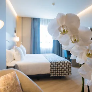 4* Otel América